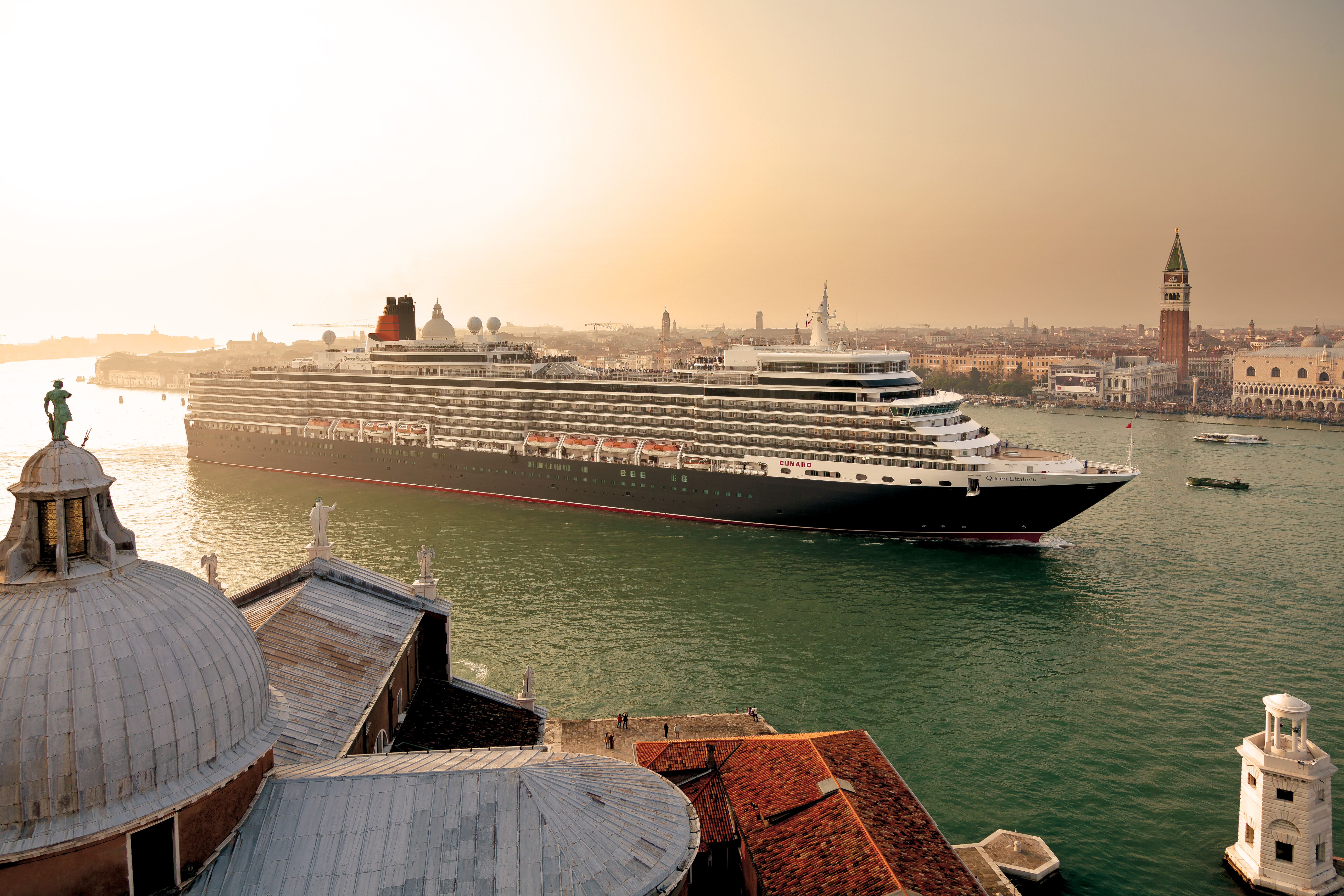 Queen Elizabeth in Venice